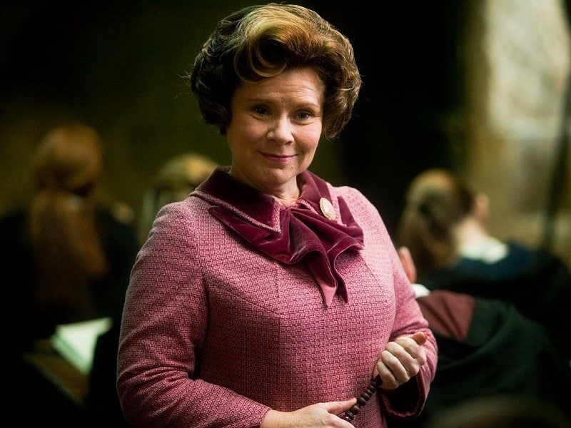 Gequält lächelnde Dolores Umbridge aus "Harry Potter: Der Orden des Phönix"